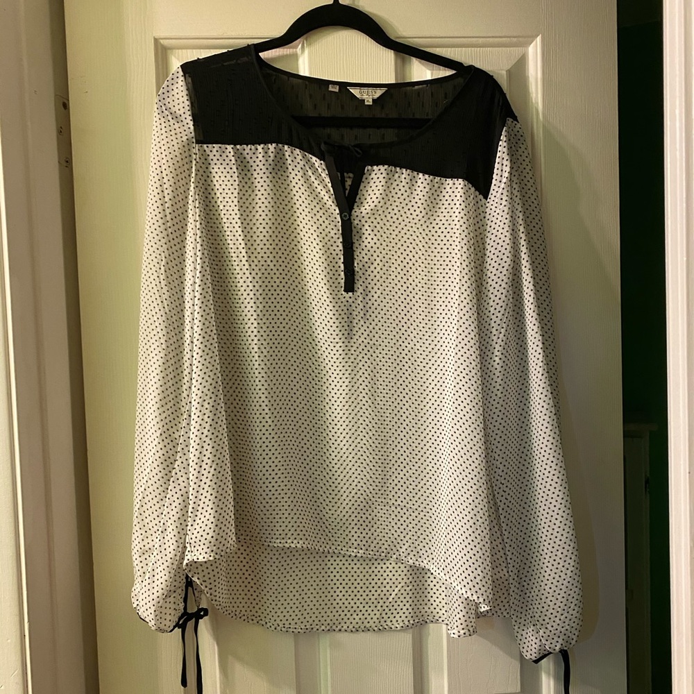 cute Guess blouse